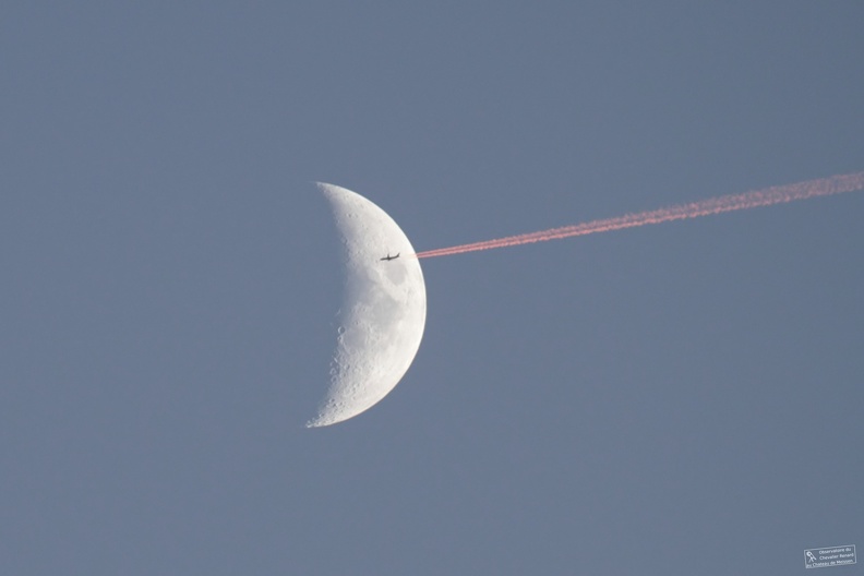 .. gerade beim Testen , deshalb noch nicht ganz scharf
Berge Grosspostwitz Oberlausitz mond-mit-flugzeug_1024-stemp.jpg