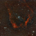Die Fliegende Fledermaus: Der Emissionsnebel Sh2-129 im Sternbild Cepheus